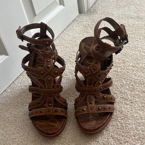 Sam Edelman heels with grommets